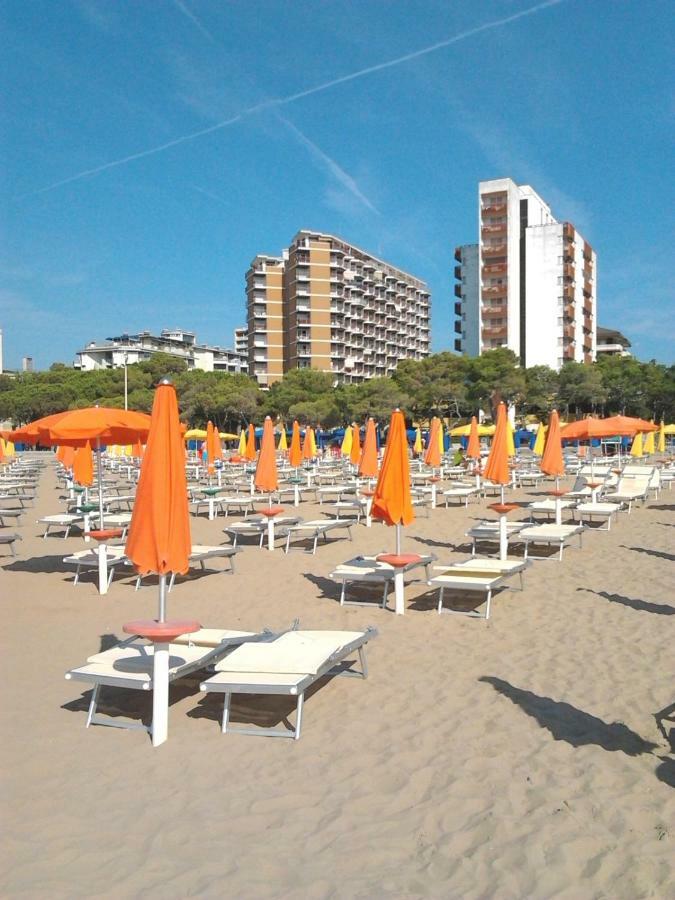 Cristallo Residence Lignano Sabbiadoro Exterior foto
